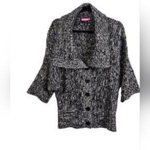 SAYWHAT / LARGE/ BLACK AND WHITE BUTTON UP SWEATER